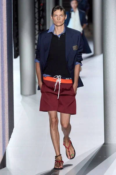 Look 2
